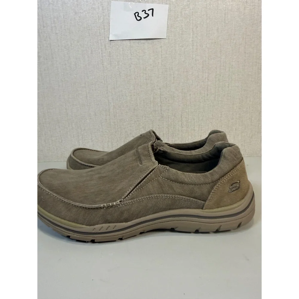 Skechers‎ Avillo Relaxed Fit Memory Foam Loafer Shoes Khaki 64109 Men 9.5